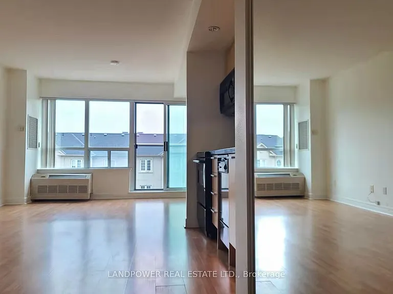 19 Avondale Ave #312 — Photo 10