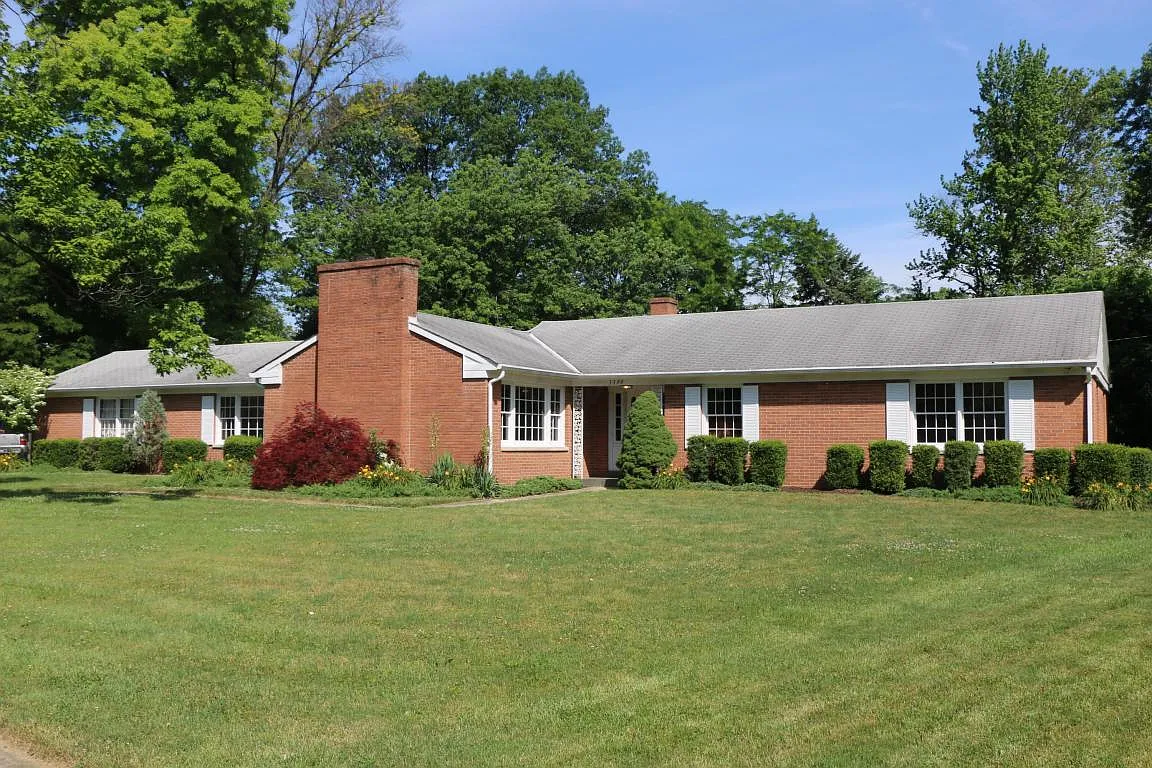 1399 Wakefield Ct W photo 1