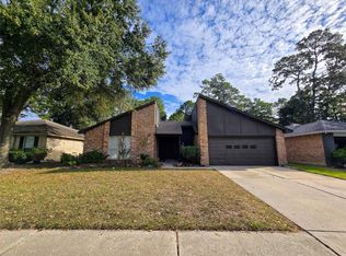 17306 Modbury St, Spring, TX 77379