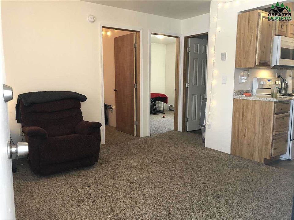 1st image of 1127 6th Ave