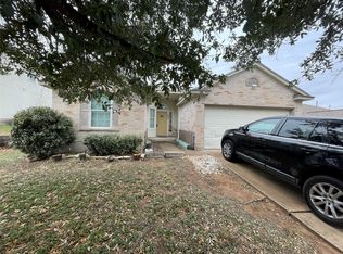 411 Estate Dr, Hutto, TX 78634