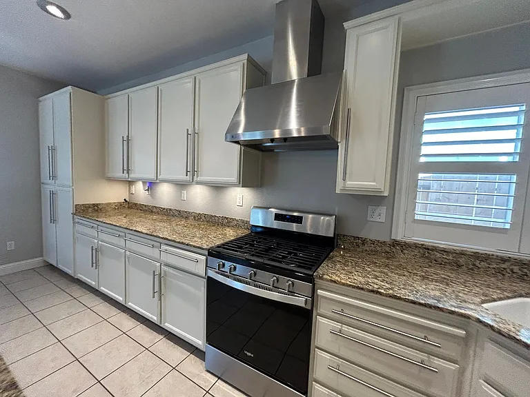 3052 Red Oak Ct — Photo 9