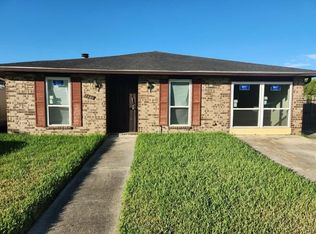 7581 Vincent Rd, New Orleans, LA 70128