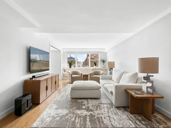 101 West 12th Street image 1 of 9