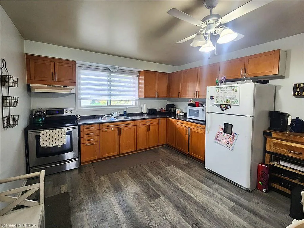 Building Photo - 85 Lyndhurst St #3