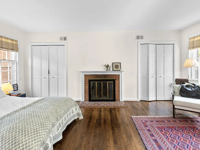 3909 Watson Pl NW — Photo 38