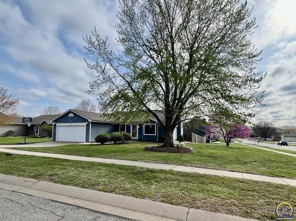 3808 SW Moundview Dr, Topeka, KS 66610