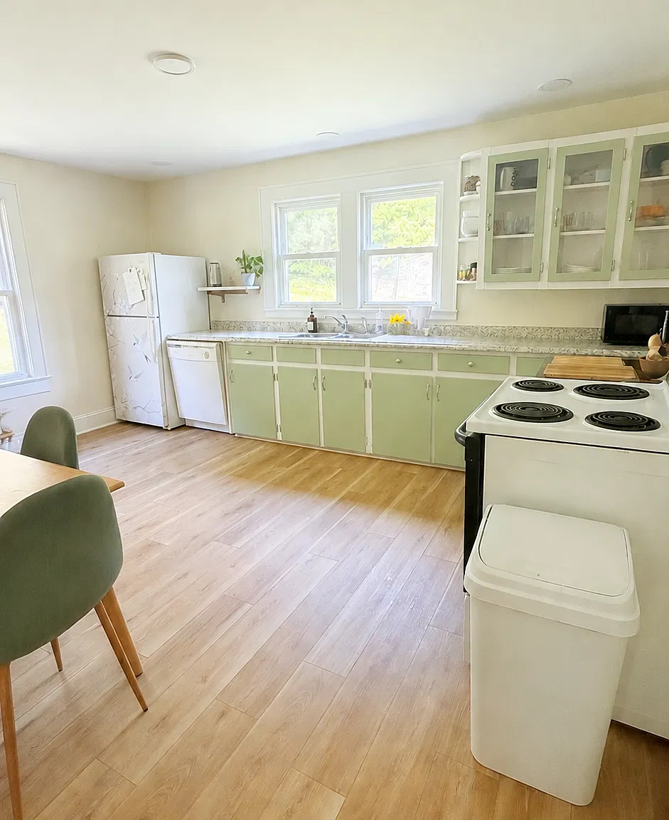 2 bed, 900 sqft, $1,600 — Photo 4