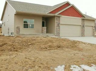 4518 164th St, Clive, IA 50325