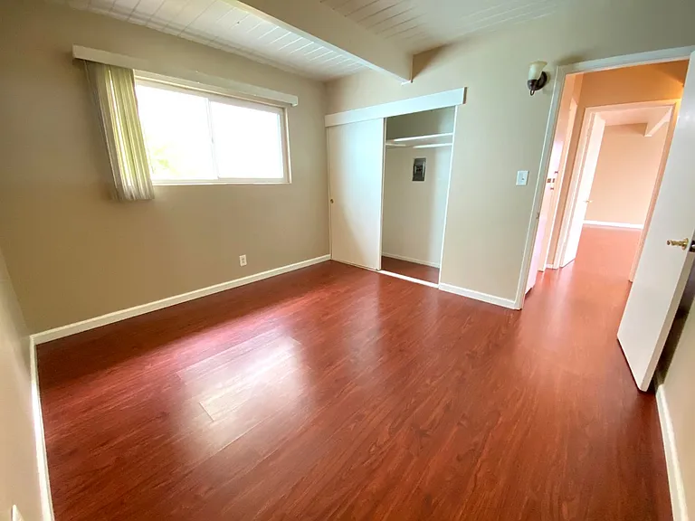 755 Templeton Ave — Photo 5