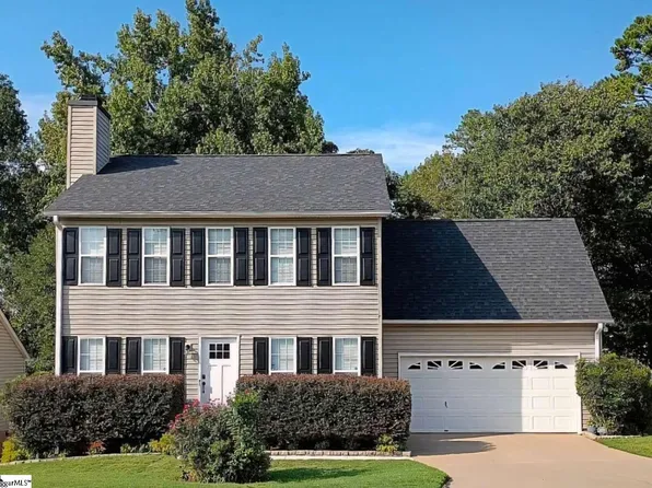 341 Riverside Chase Cir, Greer, SC 29650