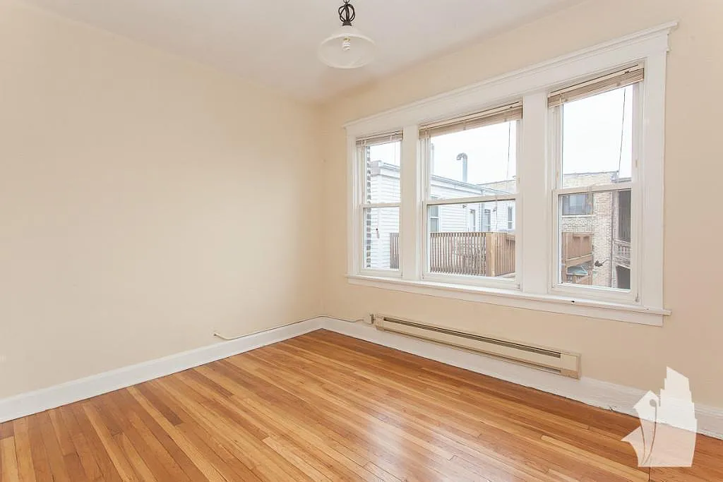 2 bed, 900 sqft, $2,695 — Photo 3