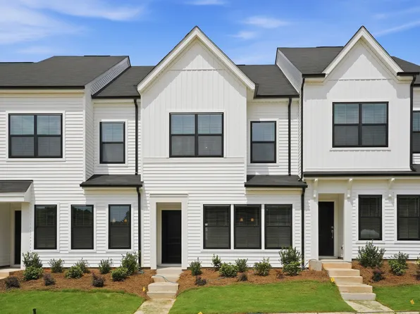 6554 Harlech St, Charlotte, NC 28269