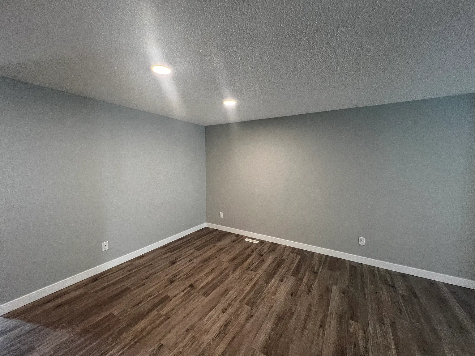 (PN 543) Nearly New 3 Bedroom Home in McConachie — Photo 4