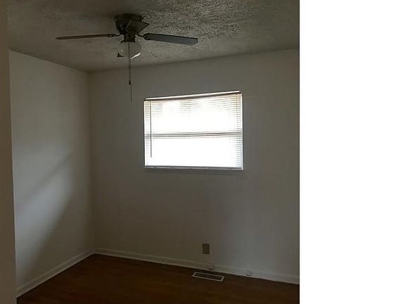 4th image of 3960 N Butler Ave