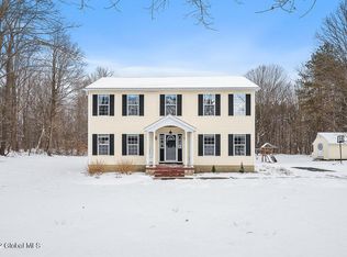 302 Waters Rd, East Greenbush, NY 12061