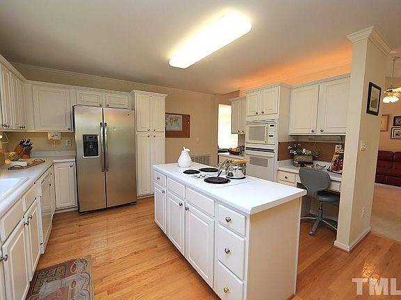 5th image of 7005 Lynnoak Dr