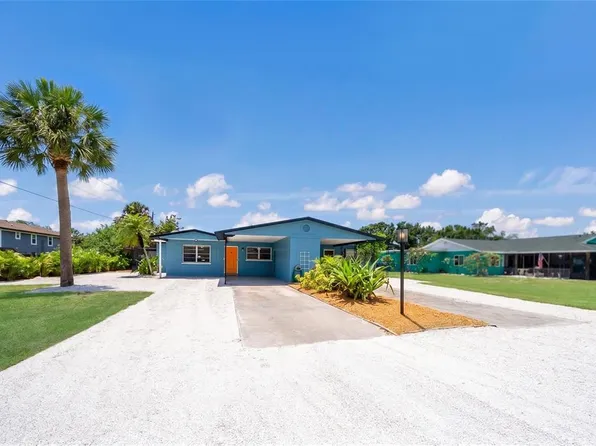 4512 99th St W, Bradenton, FL 34210