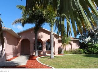 1209 NE 12th St, Cape Coral, FL 33909