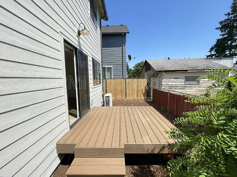 6310 SE Duke St — Photo 17