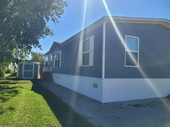 1601 E Jackson St #146, Macomb, IL 61455