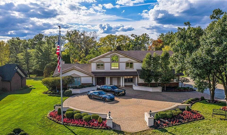 7353 Old Stable Ln, Dayton, OH 45459 | Zillow