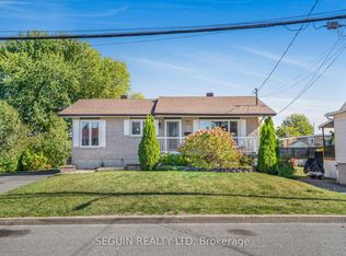 303 Chamberlain St #301, Hawkesbury, ON K6A2G3
