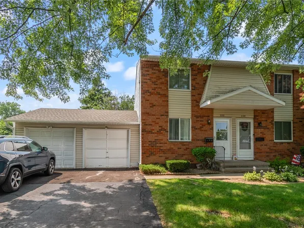 222 Fox Run, Rochester, NY 14606