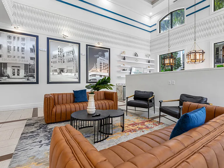 Miramar Park Apartments — Photo 8