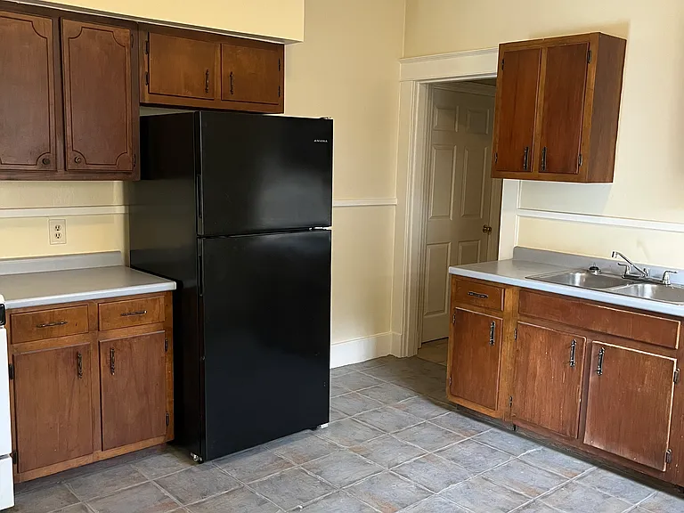 320 N Montgomery St #1 — Photo 9