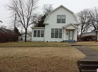 317 W Cherokee Ave, Nowata, OK 74048