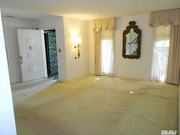 4th image of 1294 Chestnut Dr