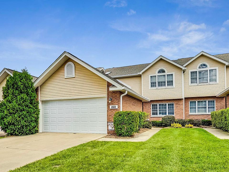 1st image of 8569 Sandalwood Dr