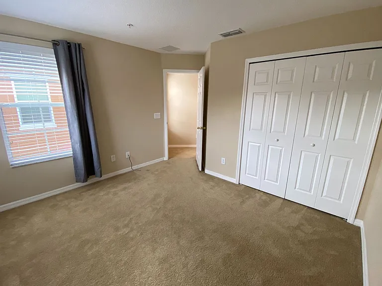 208 Canterbury Bell Dr — Photo 18