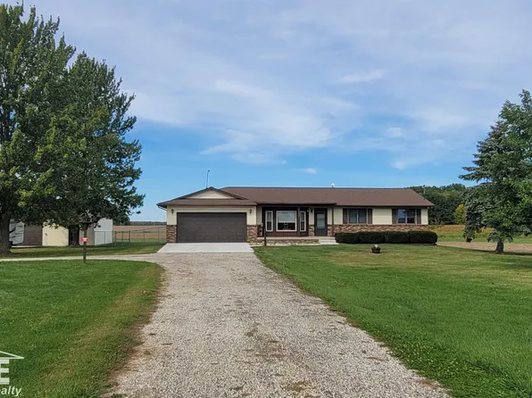 3617 E Juddville Rd, Owosso, MI 48867