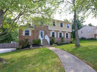 8 Waterbury Pl, Fairfield, OH 45014