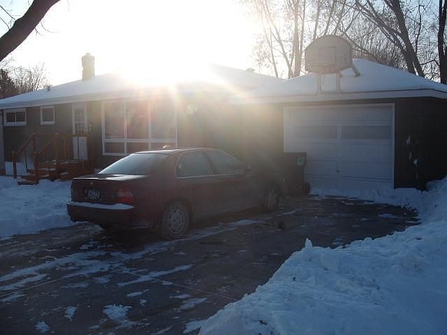 1st image of 469 Howard St N