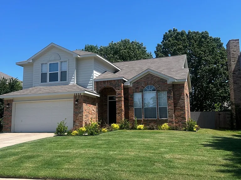 2824 Ironwood Dr — Photo 3