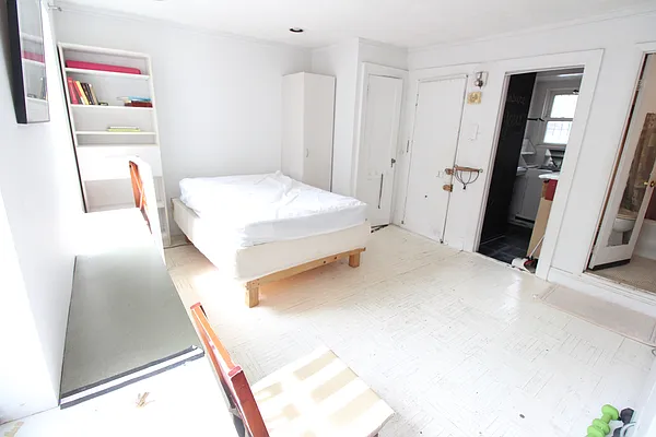 Rented by Luxor Homes & Investment Realty | media 6