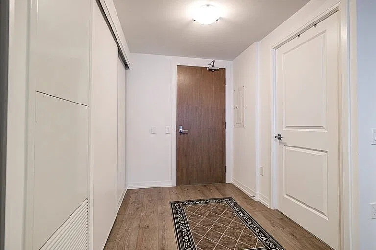 2 bed, 580 sqft, $2,250 — Photo 3