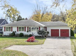 17239 Fowles Rd, Middleburg Heights, OH