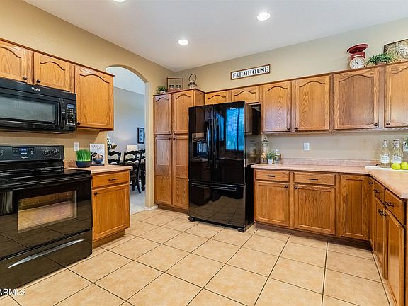 3rd image of 8215 W Rose Garden Ln
