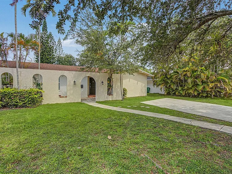 11860 SW 81st Rd — Photo 1