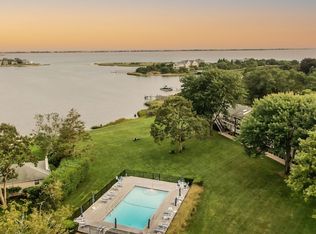 70 Middle Pond Rd, Southampton, NY 11968