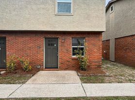 149 Highway 22, Panama City, FL