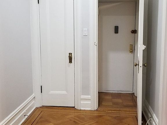 2nd image of 399 Stuyvesant Ave APT 6