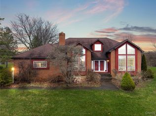 6008 E Lake Rd, Auburn, NY 13021