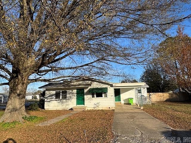 1st image of 602 S Greenlaw Ave