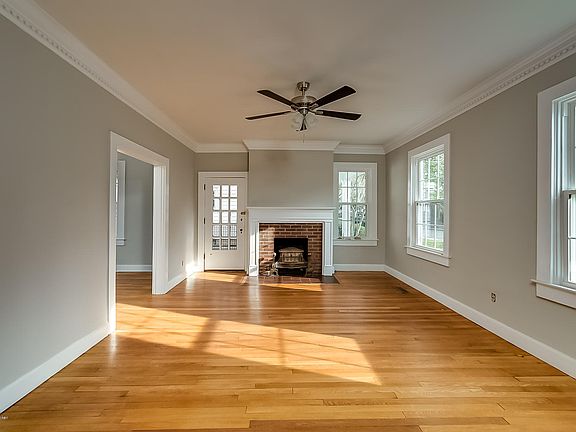 5th image of 6 Felmer Ct