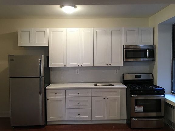 4th image of 715 Saint Marks Ave APT 4G